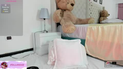 Snapshot of sasha_blake_ chatting on 03/29/26, 12:05 Sasha online show from 03/29/26, 12:05