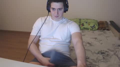 Snapshot of sasha_calvin chatting on 11/09/25, 04:44 sasha_calvin online show from 11/09/25, 04:44