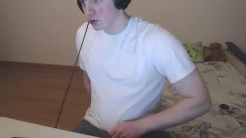 Snapshot of sasha_calvin chatting on 11/22/25, 01:48 sasha_calvin online show from 11/22/25, 01:48