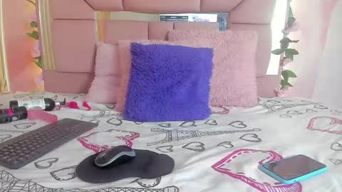 Snapshot of sasha_flame_ chatting on 05/09/26, 10:53 sasha_flame_ online show from 05/09/26, 10:53