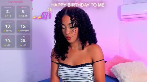 Snapshot of sasha_fox0 chatting on 11/29/25, 11:52 emy online show from 11/29/25, 11:52
