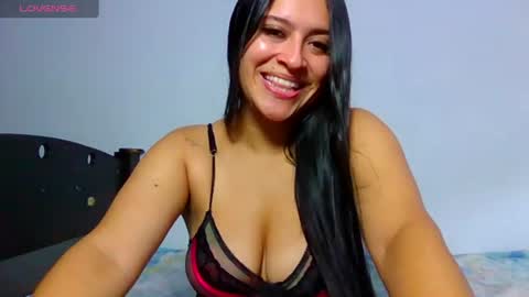 Snapshot of sasha_rose23 chatting on 07/29/26, 07:01 Camila online show from 07/29/26, 07:01