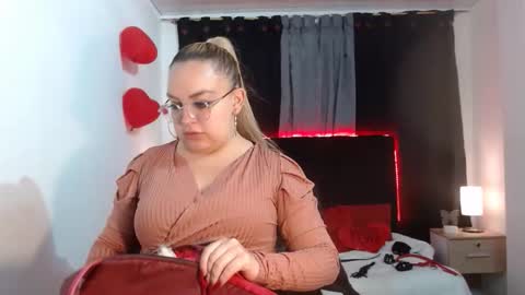 Snapshot of sasha_tk chatting on 09/08/25, 05:12 sasha_tk online show from 09/08/25, 05:12