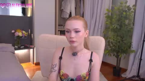 sashalore online show from 06/18/26, 03:07