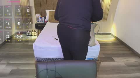 Snapshot of sasharosee2 chatting on 09/26/25, 11:58 S A S H A R O S E online show from 09/26/25, 11:58