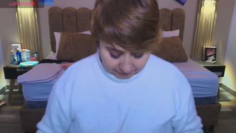 Snapshot of sasharosee2 chatting on 09/30/25, 12:10 S A S H A R O S E online show from 09/30/25, 12:10