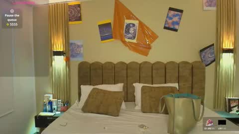 Snapshot of sasharosee2 chatting on 10/01/25, 12:22 S A S H A R O S E online show from 10/01/25, 12:22