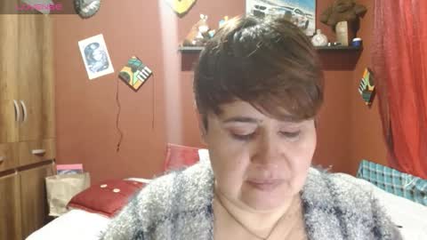 Snapshot of sasharosee2 chatting on 10/18/25, 01:01 S A S H A R O S E online show from 10/18/25, 01:01