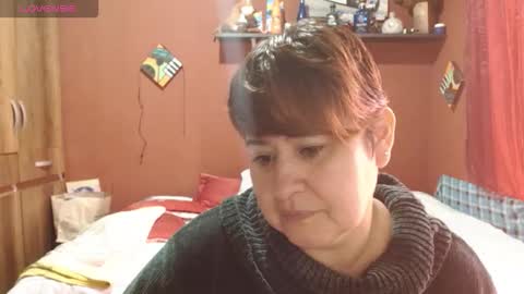 Snapshot of sasharosee2 chatting on 10/27/25, 12:31 S A S H A R O S E online show from 10/27/25, 12:31