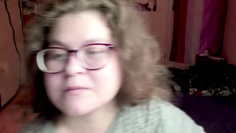 Snapshot of sashy_way chatting on 10/08/25, 06:49 .Alexandra online show from 10/08/25, 06:49