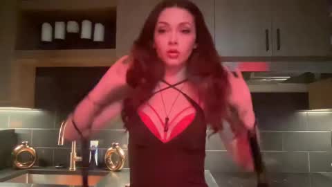 Snapshot of saskiajuedes chatting on 10/12/25, 05:39 saskia online show from 10/12/25, 05:39