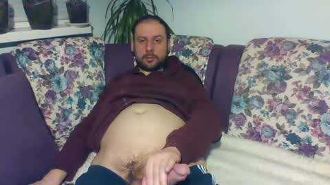 Snapshot of sasko877 chatting on 02/15/25, 12:26 sasko877 online show from 02/15/25, 12:26