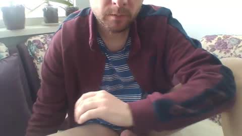 Snapshot of sasko877 chatting on 03/12/25, 08:30 sasko877 online show from 03/12/25, 08:30