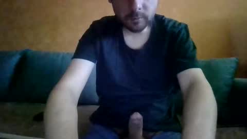 Snapshot of sasko877 chatting on 05/30/26, 08:33 sasko877 online show from 05/30/26, 08:33