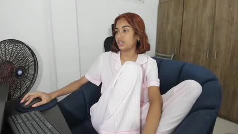 Snapshot of saskya13 chatting on 02/18/26, 04:08 saskya13 online show from 02/18/26, 04:08