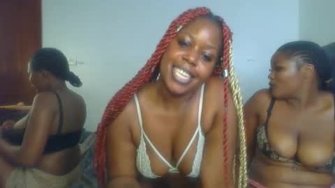 sassie_d online show from 12/14/25, 08:57