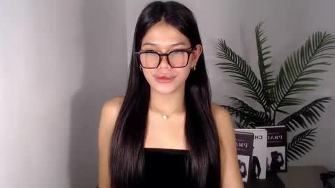 Snapshot of sassy_monie chatting on 01/22/25, 02:37 sassy_monie online show from 01/22/25, 02:37