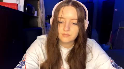 Snapshot of sassy_touch_heat_x3 chatting on 09/11/25, 05:57 Marmulka or Mary online show from 09/11/25, 05:57