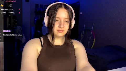 Snapshot of sassy_touch_heat_x3 chatting on 10/16/25, 05:47 Marmulka or Mary online show from 10/16/25, 05:47