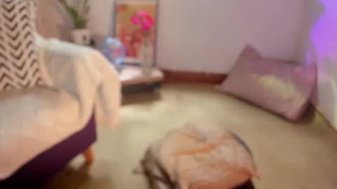 Ms. Oh   online show from 11/28/25, 06:32