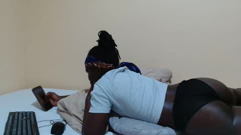 sassybabe20 online show from 10/17/25, 08:55