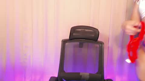 Snapshot of sassyffyra69 chatting on 01/21/25, 07:47 MARIO LABO online show from 01/21/25, 07:47