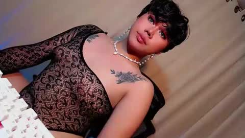 Snapshot of sassyffyra69 chatting on 01/16/26, 05:17 MARIO LABO online show from 01/16/26, 05:17