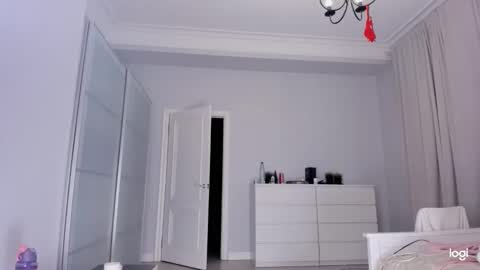 Ksenya online show from 01/17/26, 01:43