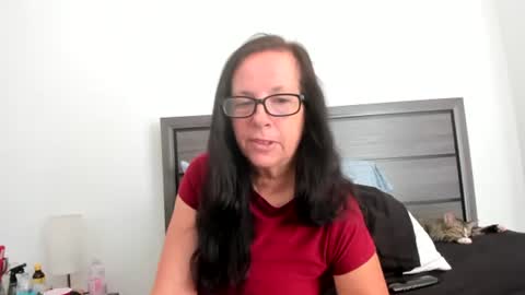 Snapshot of sassypeachgoddess chatting on 10/09/25, 03:32 sassypeachgoddess online show from 10/09/25, 03:32