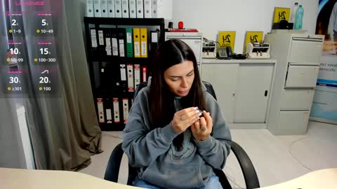 Snapshot of sassytiff chatting on 10/26/25, 01:50 sassytiff online show from 10/26/25, 01:50