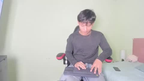 Snapshot of sasuke_uchiha12 chatting on 02/23/25, 07:49 Evans Williams online show from 02/23/25, 07:49