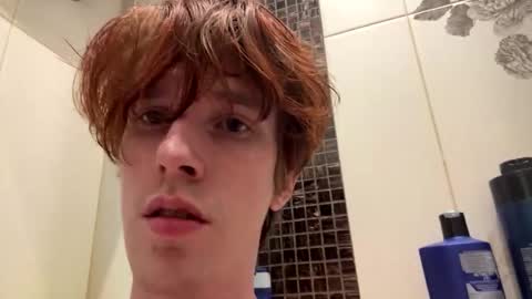 Snapshot of sat1sfaction chatting on 01/15/26, 03:00 Kristof online show from 01/15/26, 03:00