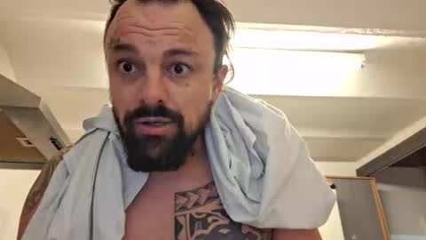 Snapshot of satanas211086 chatting on 01/06/26, 05:16 satanas211086 online show from 01/06/26, 05:16