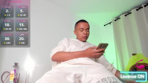     online show from 02/23/25, 04:50