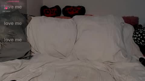 Snapshot of satisfymypussy chatting on 01/29/25, 12:24 Alina online show from 01/29/25, 12:24