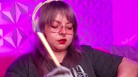 Gina George online show from 10/28/25, 12:14