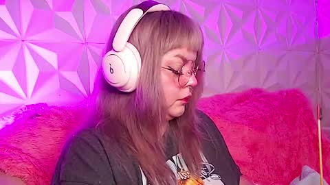 Gina George online show from 11/15/25, 10:15