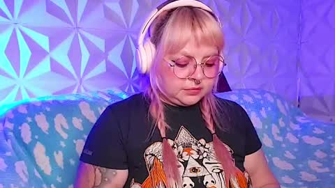 Gina George online show from 04/25/26, 12:13