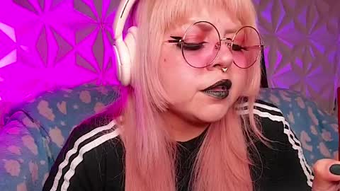 Gina George online show from 04/28/26, 02:27