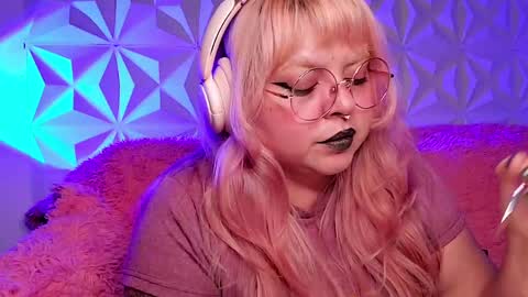 Gina George online show from 05/06/26, 01:14