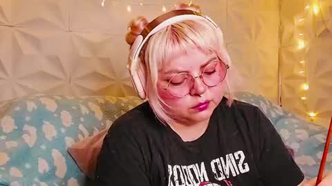 Gina George online show from 06/14/26, 10:12