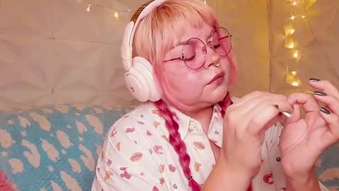 Gina George online show from 06/28/26, 10:16