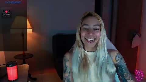 Snapshot of saucy_jenn1 chatting on 12/08/24, 10:47 I AM JENN  online show from 12/08/24, 10:47