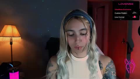 Snapshot of saucy_jenn1 chatting on 12/29/24, 12:20 I AM JENN  online show from 12/29/24, 12:20