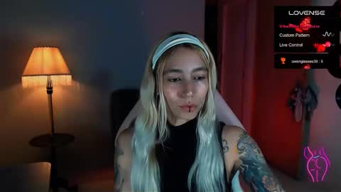 Snapshot of saucy_jenn1 chatting on 01/11/25, 03:44 I AM JENN  online show from 01/11/25, 03:44