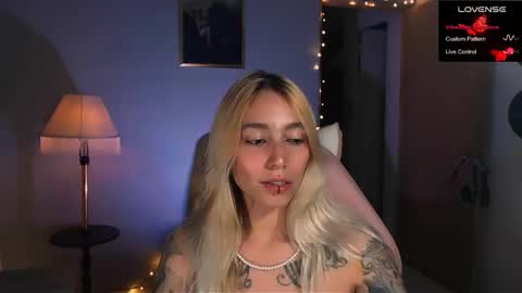 Snapshot of saucy_jenn1 chatting on 02/02/25, 01:45 I AM JENN  online show from 02/02/25, 01:45