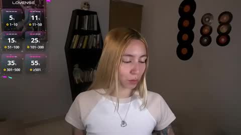 Snapshot of saucy_jenn1 chatting on 10/12/25, 09:36 I AM JENN  online show from 10/12/25, 09:36