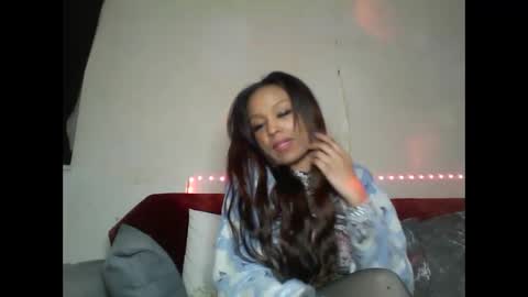 Snapshot of saucy_shanice chatting on 03/10/25, 11:27 Shaniiice online show from 03/10/25, 11:27