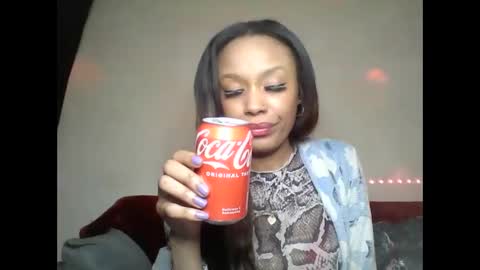 Snapshot of saucy_shanice chatting on 03/11/25, 03:37 Shaniiice online show from 03/11/25, 03:37