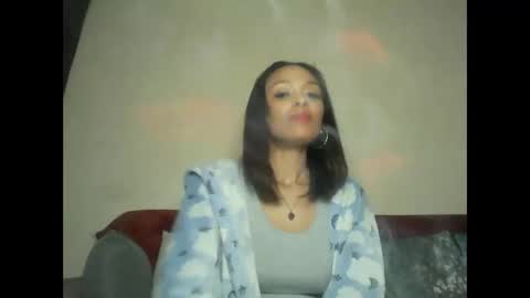Snapshot of saucy_shanice chatting on 09/11/25, 09:37 Shaniiice online show from 09/11/25, 09:37